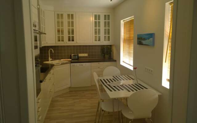 Private House with Garden