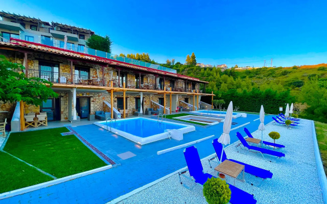 Koumaros Aparthotel