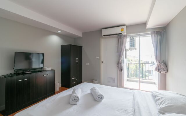 Resortel Lat Phrao 91 By Zuzu