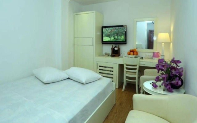 Thanh Long Hotel