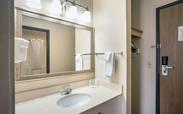 Quality Inn Cedar Rapids South