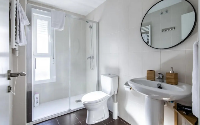 Mad Apartments by Olala Homes