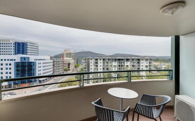 Adina Serviced Apartments Canberra James Court – Balcony – Canberra