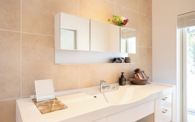 Ocean Front Villa Ishigakijima 3