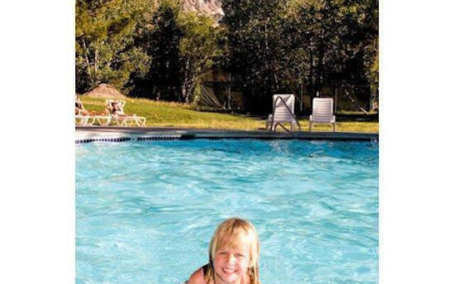 Snowcreek Resort