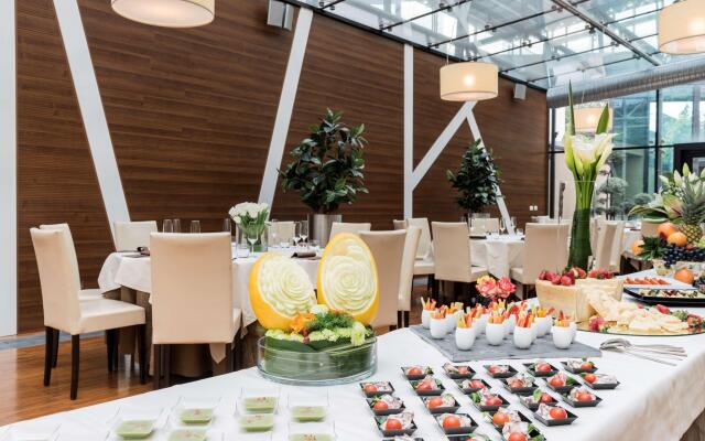 Best Western Plus Atrium Inn & Suites