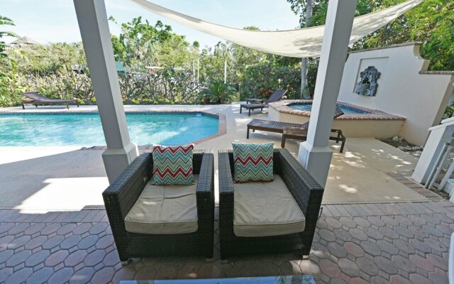 Acacia Breeze Apartment 3