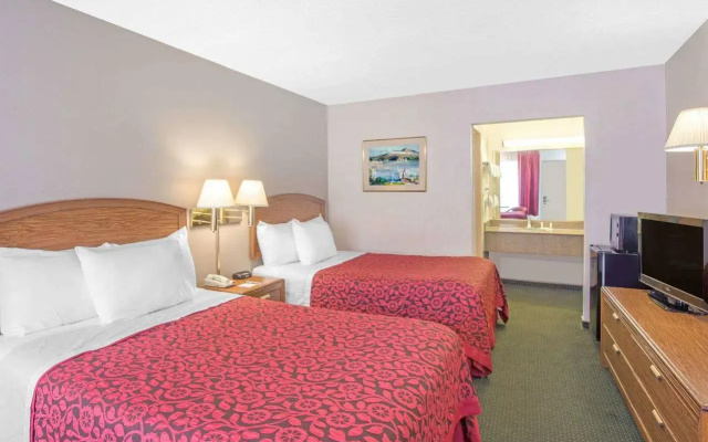 Days Inn by Wyndham Wilmington / University