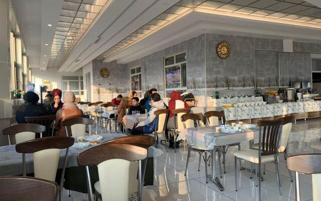 Jotyar Hotel