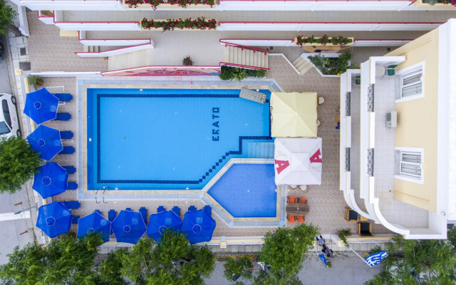 Erato Studios & Apartments