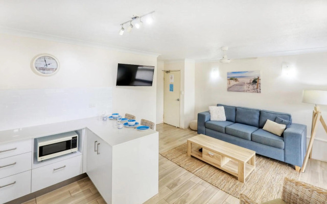Lamor Apartments