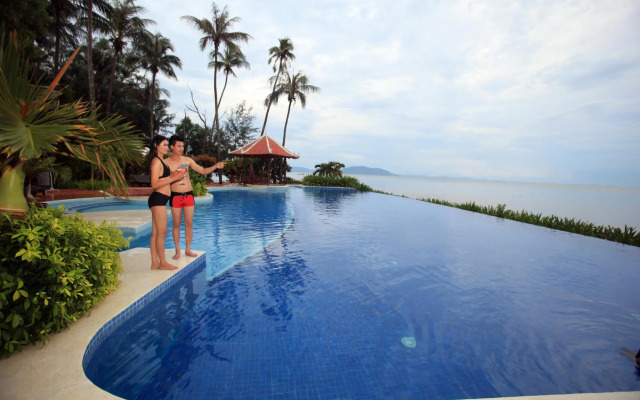 Nataya Roundhouse Coral Bay Resort and Spa