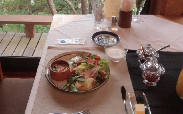 Gallery Hara & Guest House