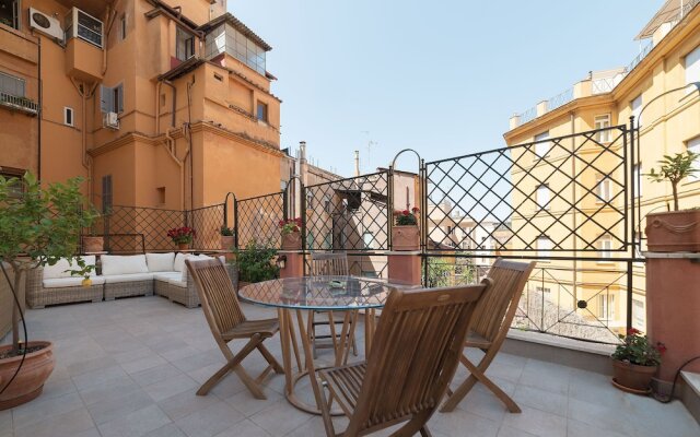 Santa Prassede Rooftop Terrace Studio