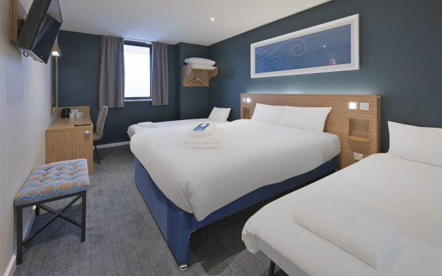 Travelodge Manchester Sale hotel