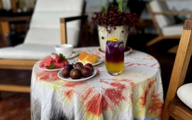 Spend the rest of your life ·Holiday  Snow Mountain Farm Wild Luxury Designer Holiday Homestay – Meal – Lijiang