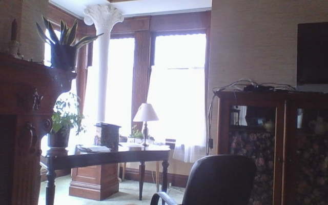 Rose Corner Inn