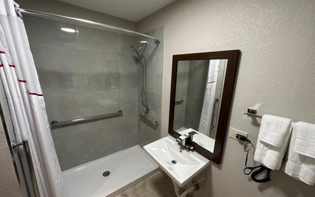 Red Roof Inn Charleston - Dunbar