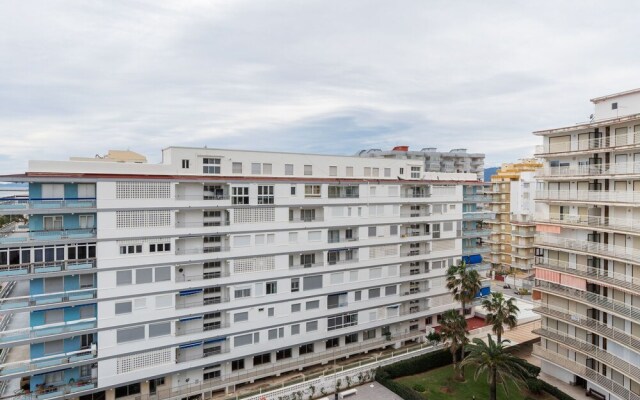 Dreamy Apartment in Gandia at Beach