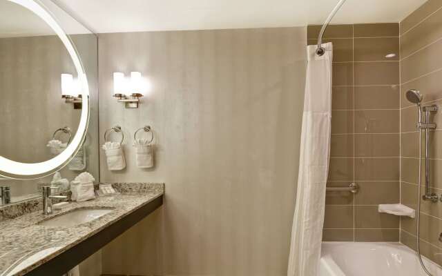 Hilton Garden Inn Raleigh /Crabtree Valley