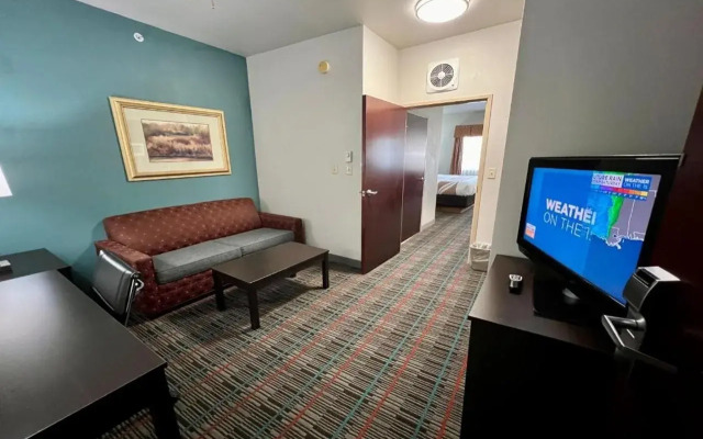 Quality Inn & Suites, Near University