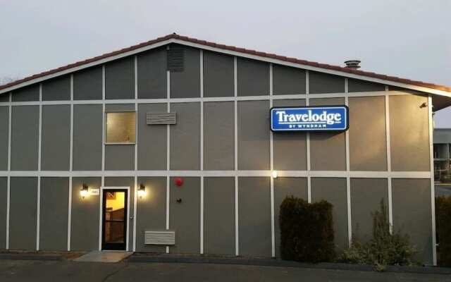 Travelodge by Wyndham Moses Lake