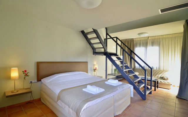 Ellopia Point Hotel