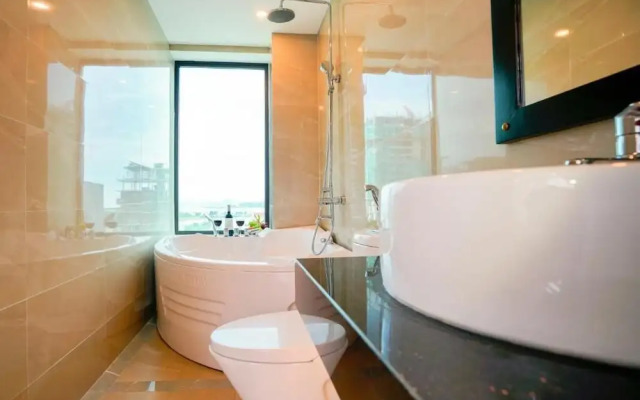 Merit Halong Hotel