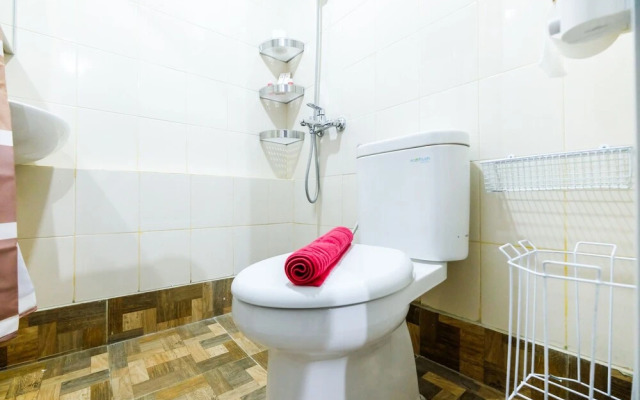 Classic 2BR Bassura City Apartment