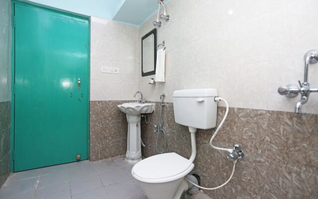 OYO 11081 Hotel Saraswati Inn