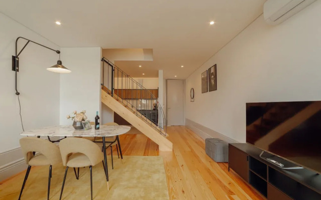Heart OF Porto Apartment E Duplex by Vacationy