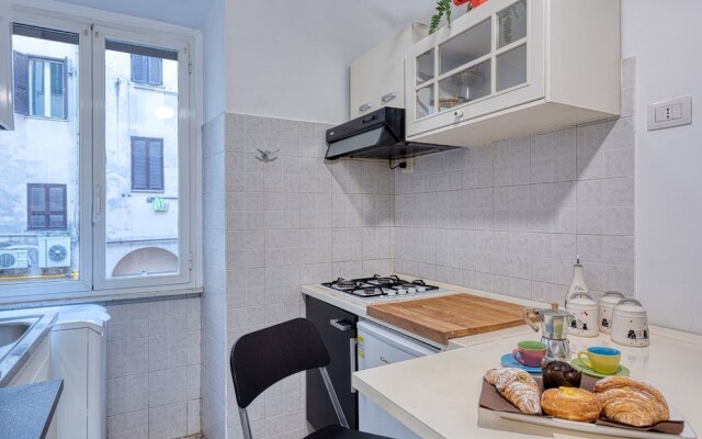 Raffaele Apartment Termini Station