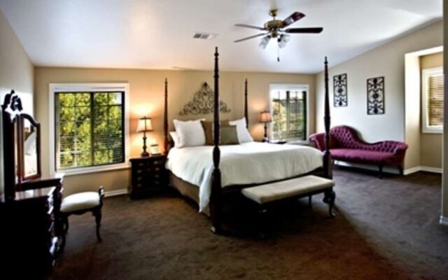 Sycamore Mineral Springs Resort