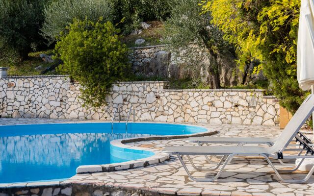 Loadstar Villas