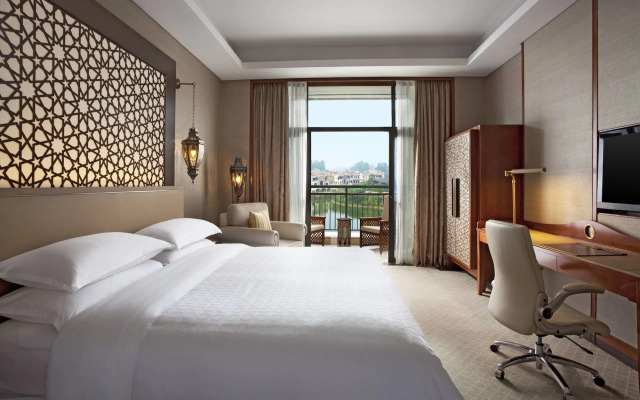 Sheraton Qingyuan Lion Lake Resort