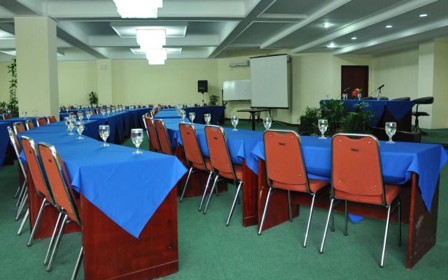Queen Garden Hotel