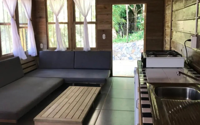 Roatan Bed & Breakfast Apartments