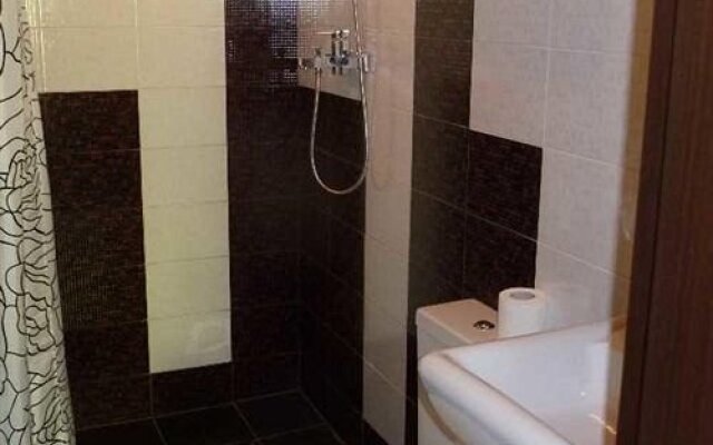 Gostiny Dvor na Nikolaevskoy