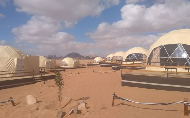 Sharah Luxury Camp