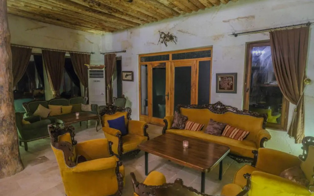 Kalsedon Cave Suites