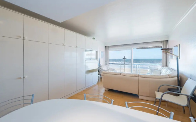 Seaview Apartment, Middelkerke