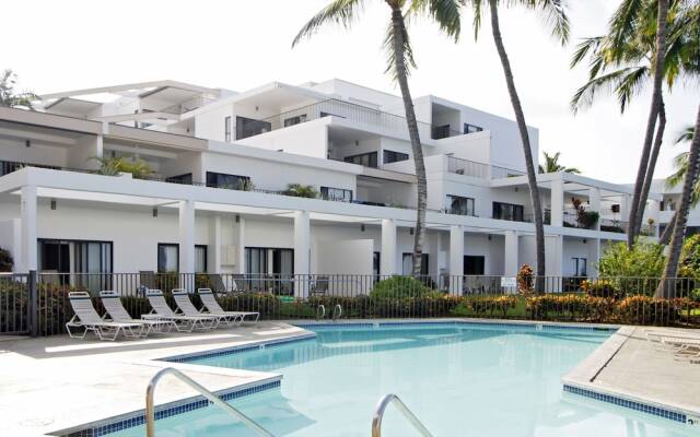 Royal Sea Cliff Condo