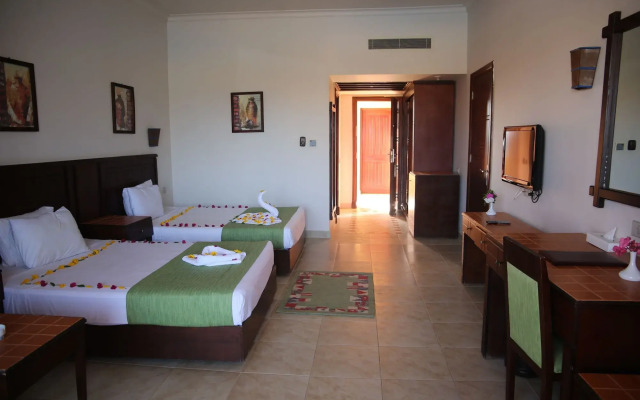 Laguna Beach Marsa Resort