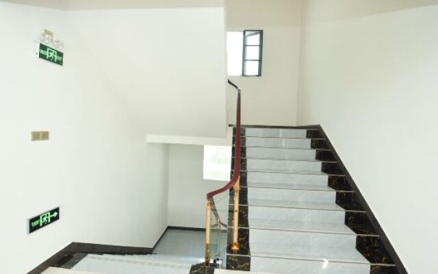 Jiayuan Holiday Hotel