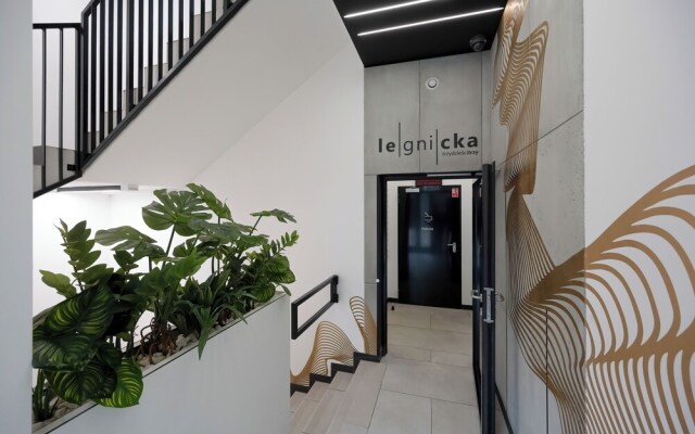 Apartment Legnicka by Renters