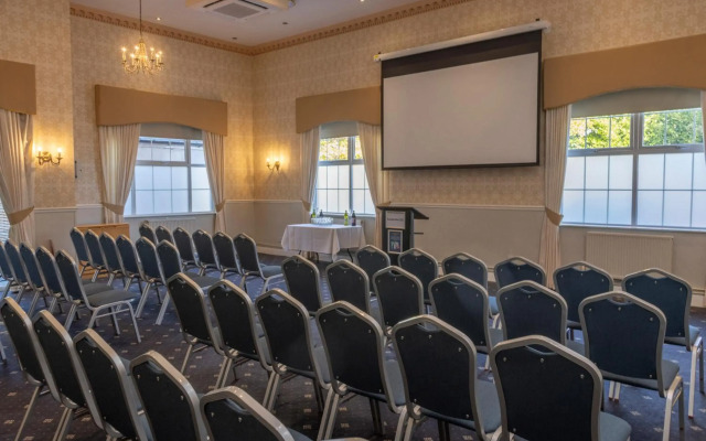 Best Western Plus Kenwick Park Hotel