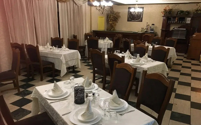 Hotel Emir