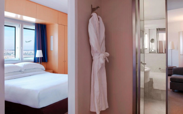 Sheraton Paris Charles de Gaulle Airport Hotel