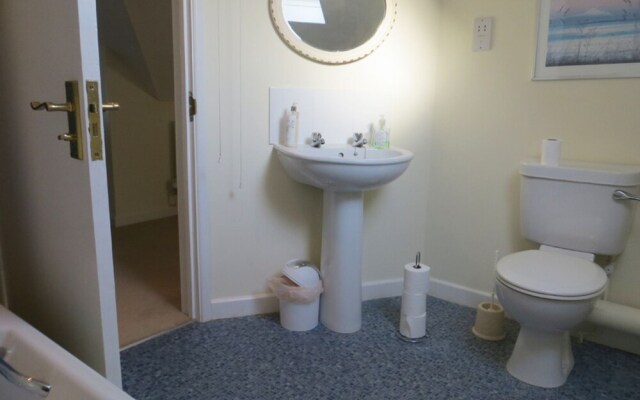 Westmead. Chalet Bungalow