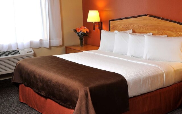 AmericInn Lodge & Suites Oswego